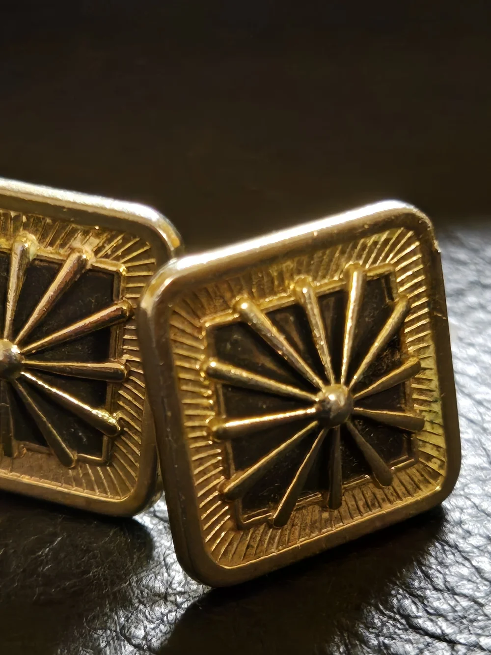 Cuff Links VINTAGE Gold Tone and Enamel Square Makers Mark 